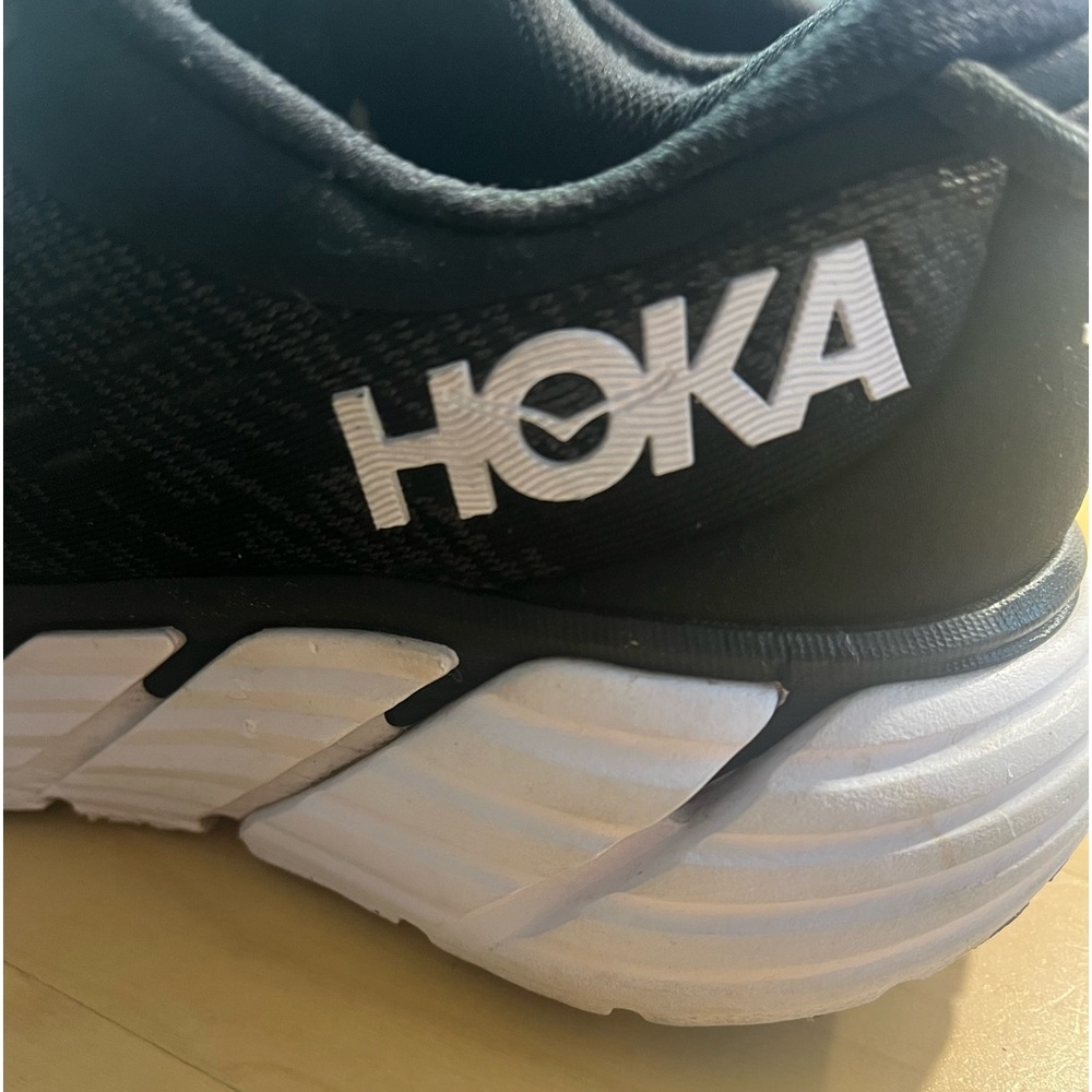 HOKA One One Gaviota 4